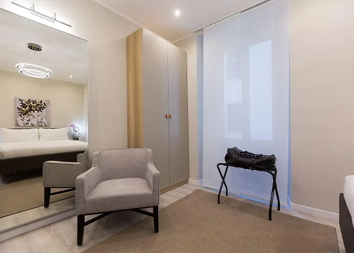 Clementi Portrait 4*