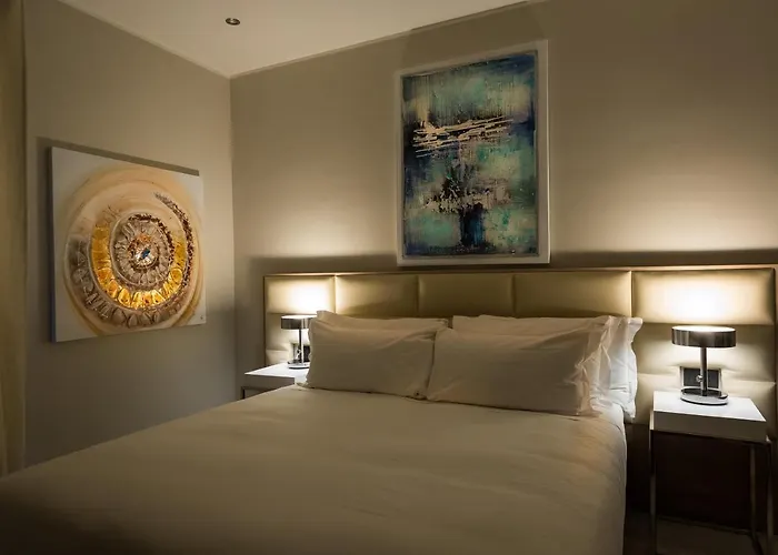 Clementi Portrait 4*