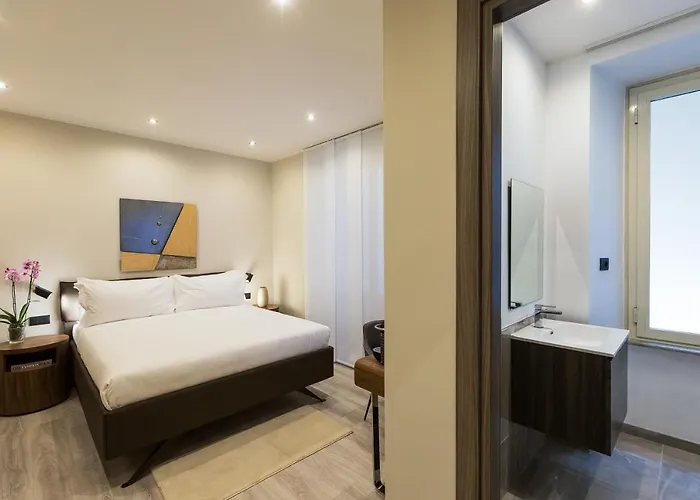 Clementi Portrait 招待所 4*